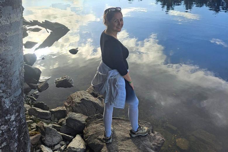 Natalie at Lake Mapourika | Travel Nation