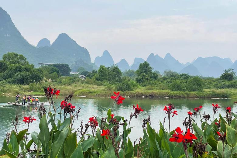 Bamboo rafting in Yangshuo | Travel Nation