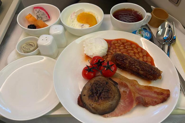 Breakfast in Vietnam Airlines business class | Travel Nation
