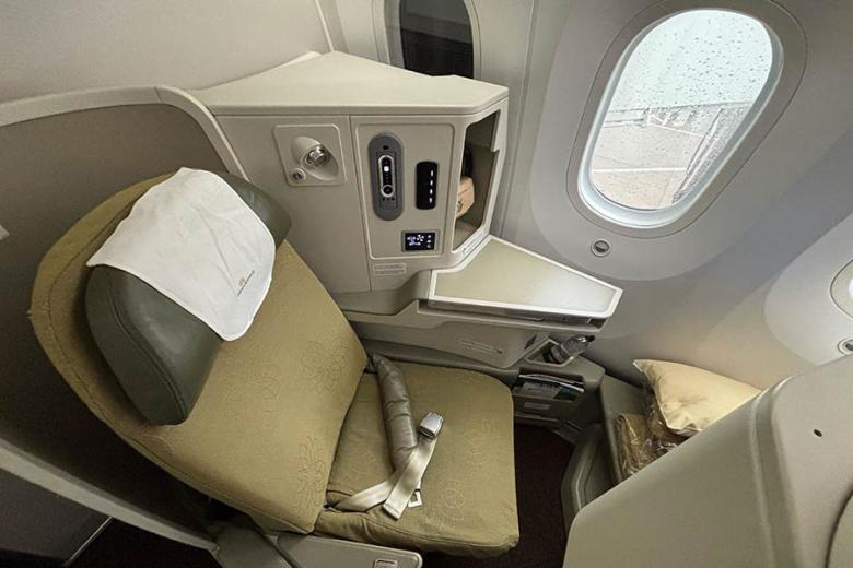 Business class seats aboard Vietnam Airlines | Travel Nation