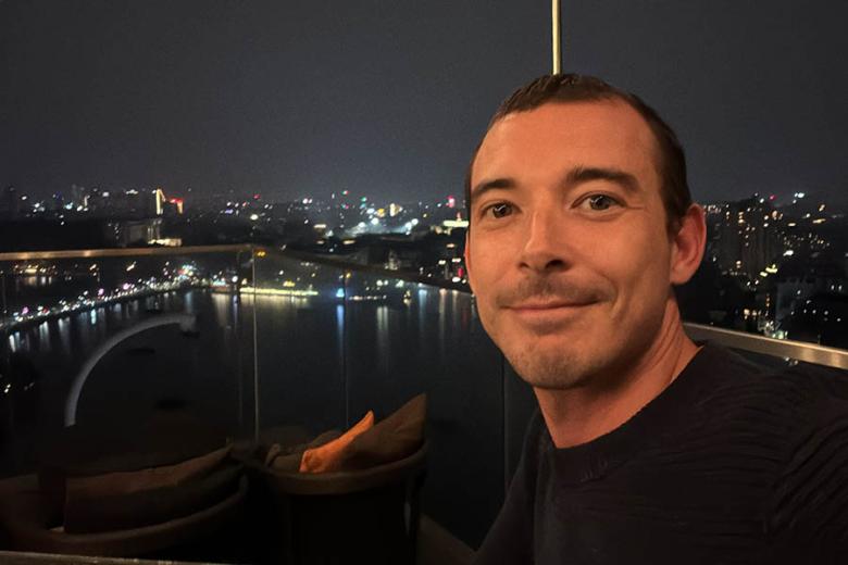 Gray exploring Vietnam | Travel Nation