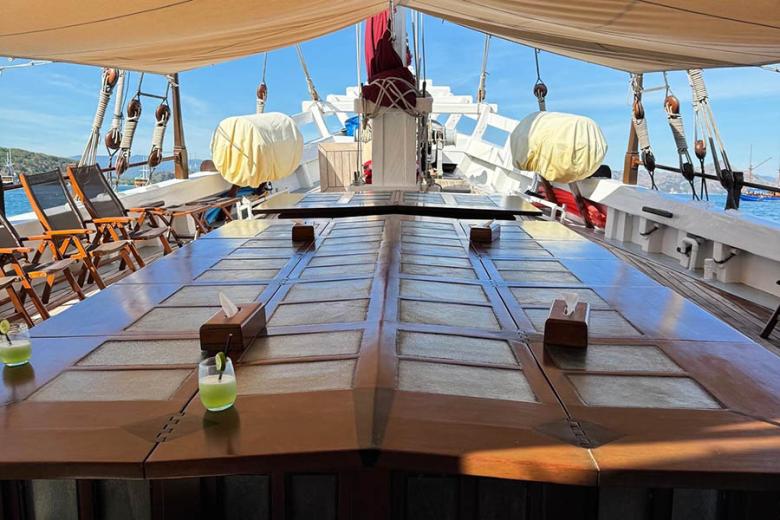 Plan a Komodo Islands cruise with SeaTrek | Travel Nation