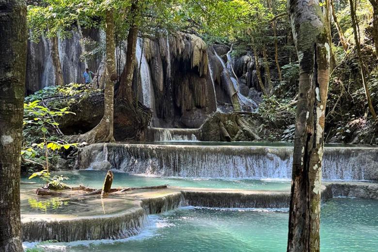 Visit the waterfalls on Moyo Island | Travel Nation