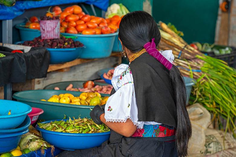Explore the markets of Otavalo | Travel Nation