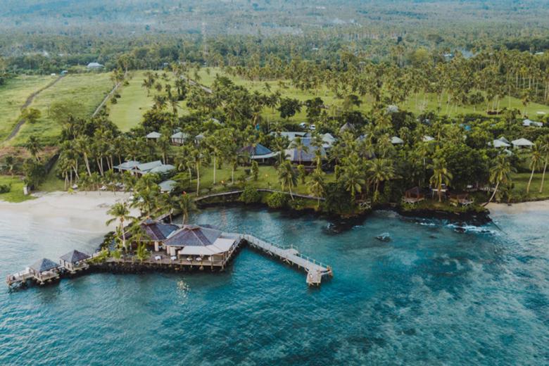 Swim in the turquoise waters at the Sinalei Resort | Photo credit: Sinalei Resort