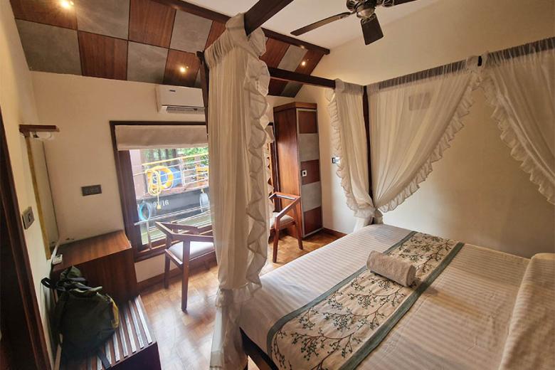 Stay on a houseboat in Kerala | Travel Nation