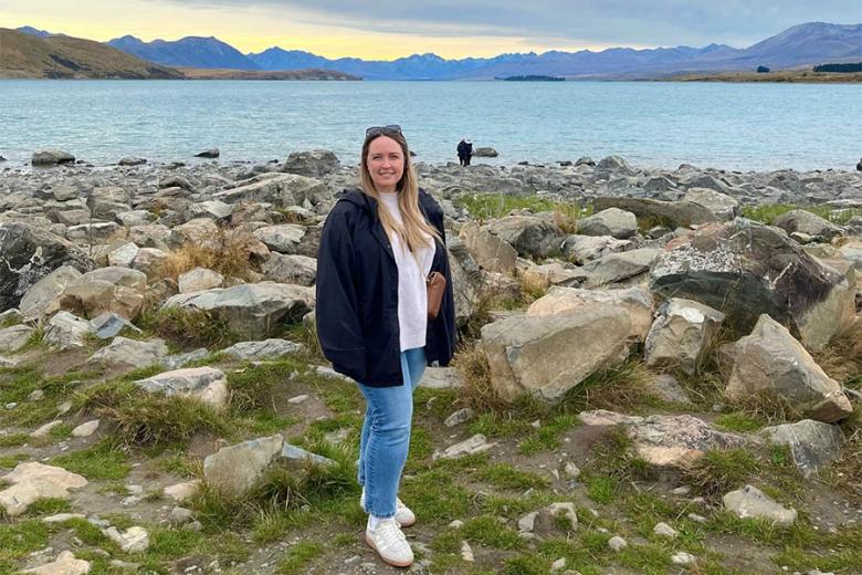 Kelly at Lake Tekapo in New Zealand | Travel Nation