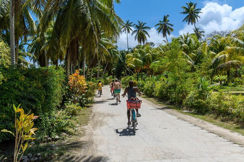 Cycling around La Digue, Seychelles | Travel Nation