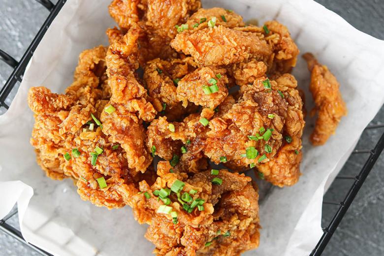 Try Korean Fried Chicken | Travel Nation