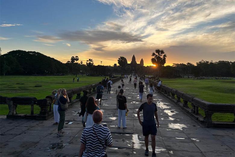 See Angkor Wat at sunrise | Travel Nation