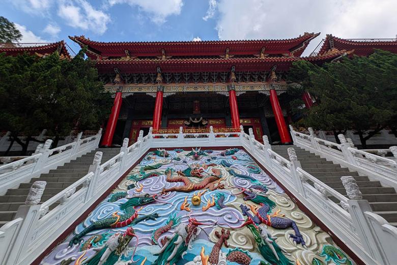 Visit the stunning temples around Sun Moon Lake | Travel Nation