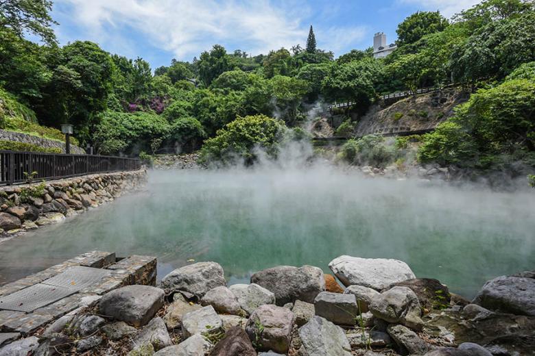 Soak in natural hot springs in Taiwan | Travel Nation