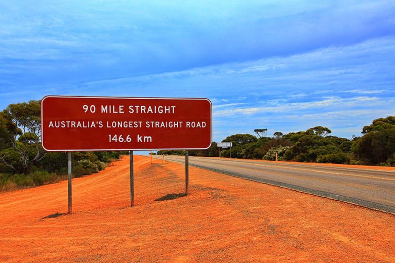 900x600-australia-south-australia-90-mile-straight