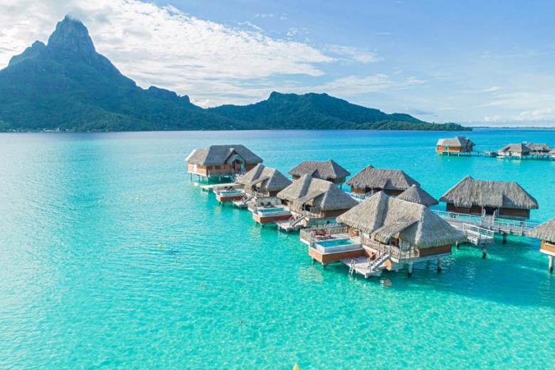 Book a luxurious stay at the InterContinental Bora Bora Resort Thalasso Spa | Photo credit: InterContinental Bora Bora Resort Thalasso Spa
