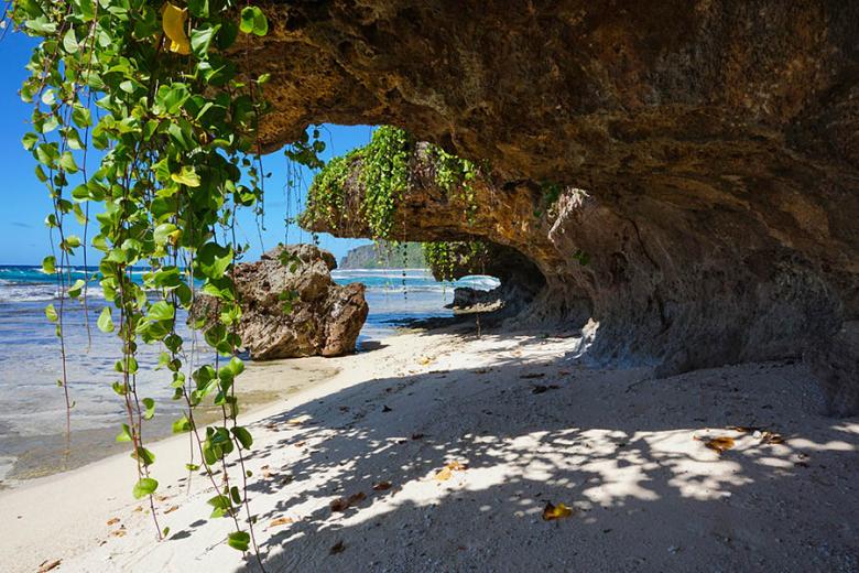 Stay on wild, beautiful Rurutu in French Polynesia | Travel Nation