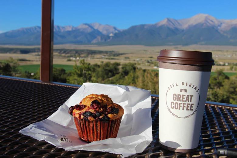 Grab breakfast on the road in Colorado | Travel Nation