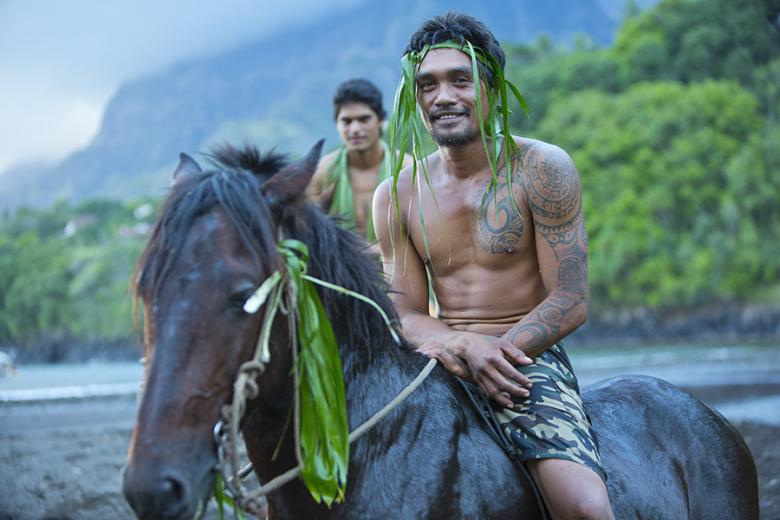 french_polynesia_hiva_oa_horses_tahiti_tourisme