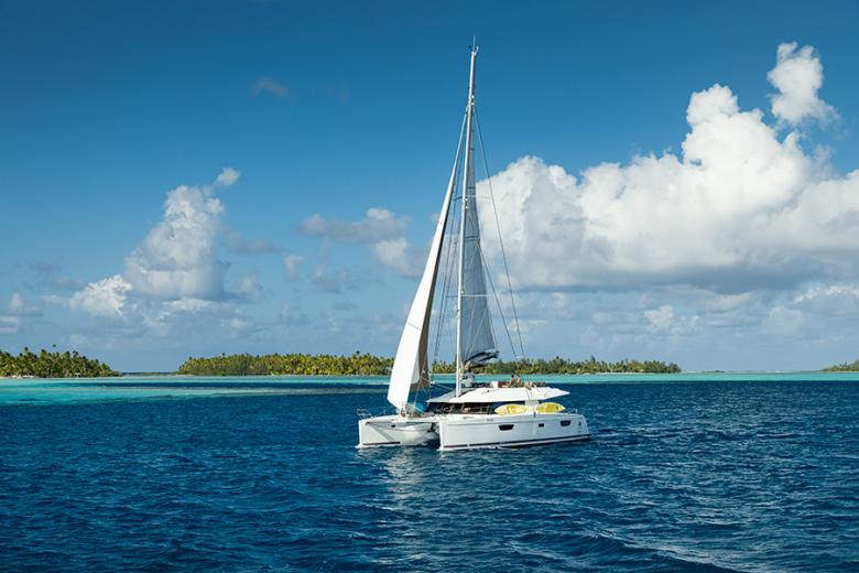 french_polynesia_tahaa_yacht_charter_c_gregoire_le_bacon