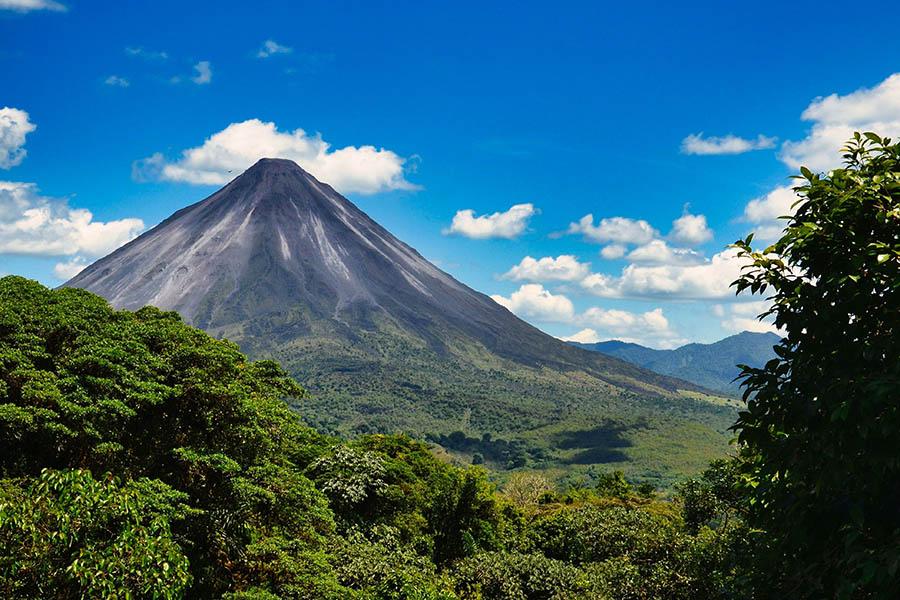 Visit the Arenal Volcano in Costa Rica | Travel Nation