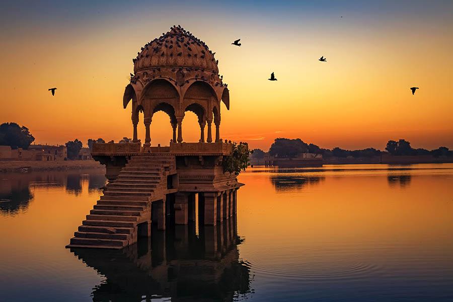 Watch the sun set over Gadisar Lake in Jaisalmer | Travel Nation
