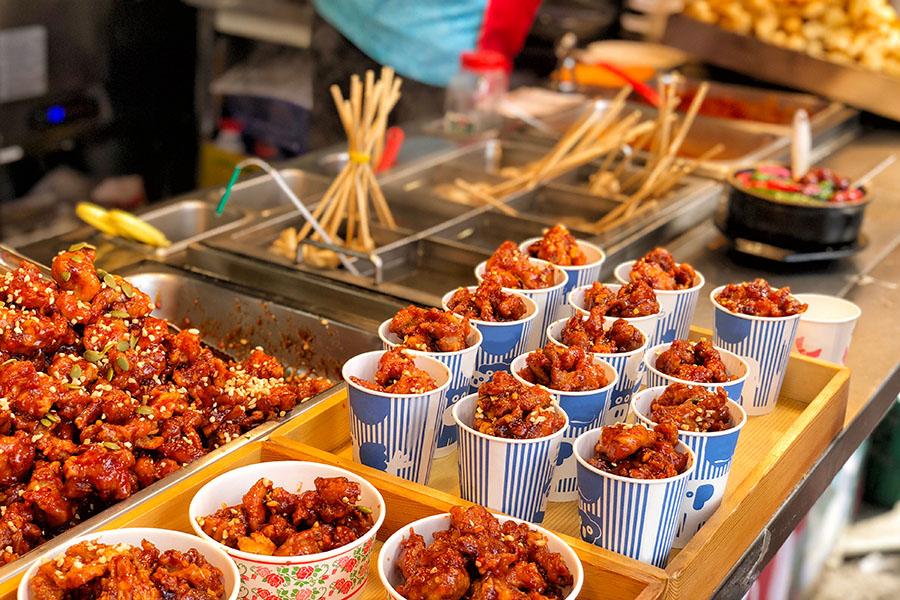 Tuck into some fried chicken in Seoul | Travel Nation 