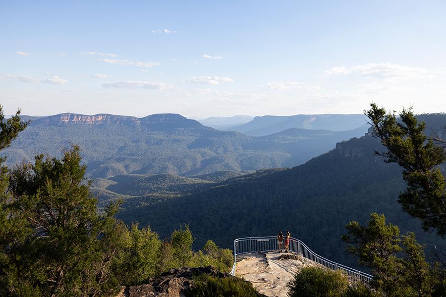 Admire spectacular views over the Blue Mountains | Photo credit: Destination New South Wales
