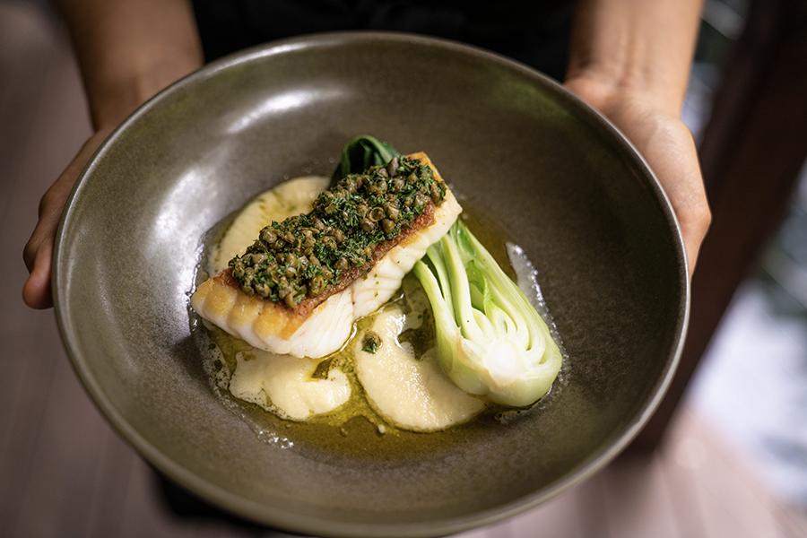 Dine on delicious local food at the Daintree Eco Lodge | Photo credit: Tourism & Events Queensland