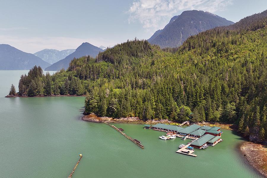Escape into the wilderness at Knight Inlet Lodge | Photo credit: Knight Inlet Lodge