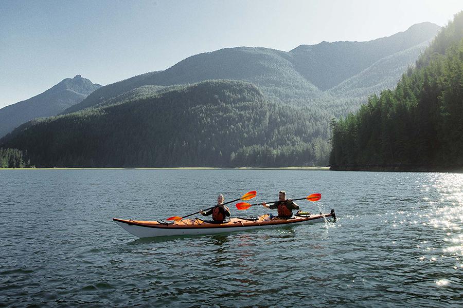 Kayak amongst the incredible scenery around Clayoquot Wilderness Lodge | Photo credit: Clayoquot Wilderness Lodge