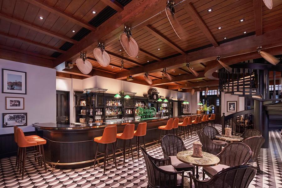 Sip on a Singapore Sling in it's birthplace, Raffles Singapore | Photo credit: Raffles