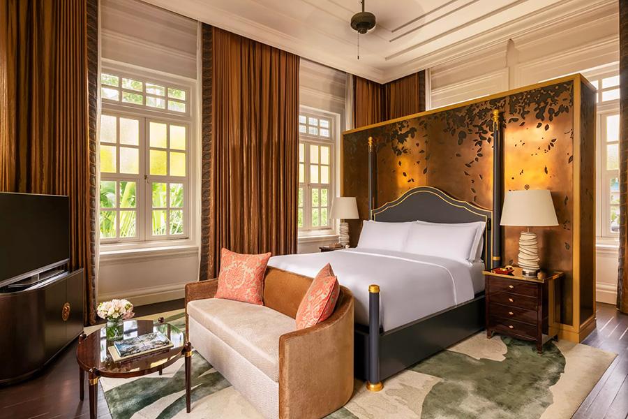 Indulge in the grandest luxury of a presidential suite, Raffles Singapore | Photo credit: Raffles