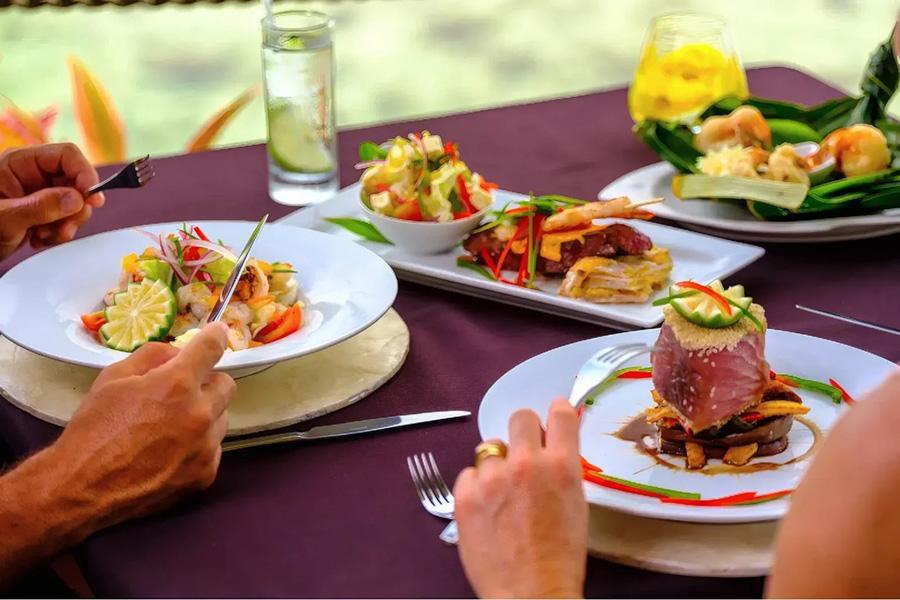 Delight in beautifully crafted dining at Seabreeze, Samoa | Photo credit: Seabreeze