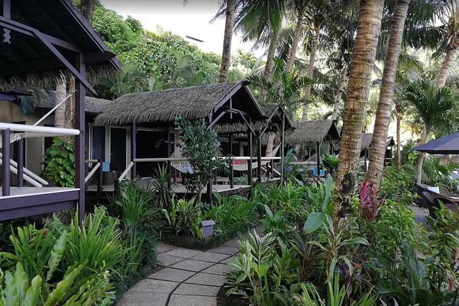 Explore the lush grounds at Seabreeze, Samoa | Photo credit: Seabreeze