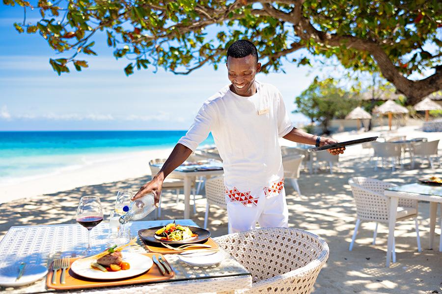 Dine at the oceans edge on refined and striking flavours at Bawe Island Resort | Photo credit: Bawe Island