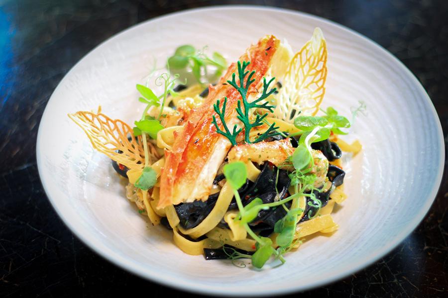 Savour vibrant dishes from around the world at LUX South Ari Atol | Photo credit: LUX