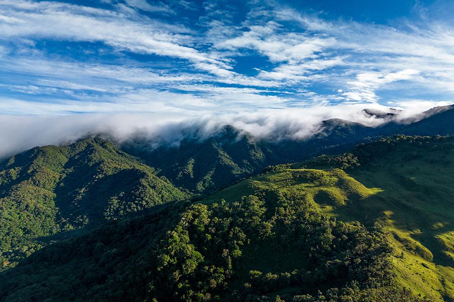 Take in stunning mountain views in Panama | Travel Nation