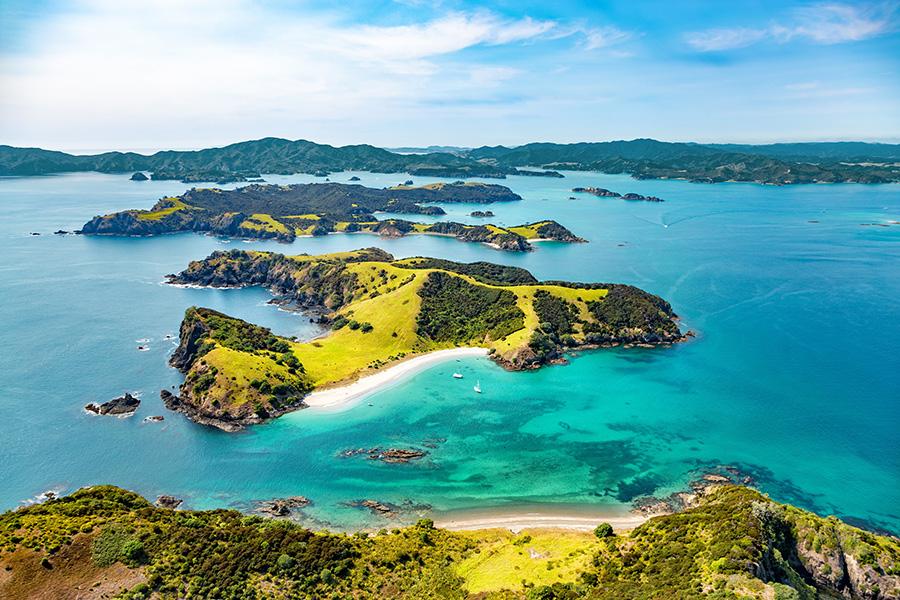 Venture through the paradise islands of Waewaetorea and Okahu in the Bay of Islands, New Zealand | Travel Nation