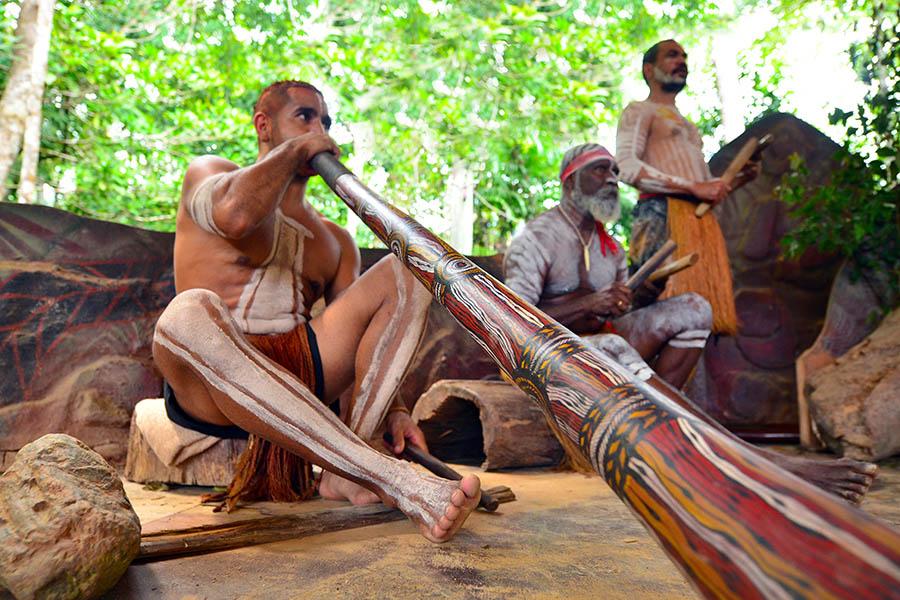 Learn about the indigenous culture of Australia's Northern Territory | Travel Nation