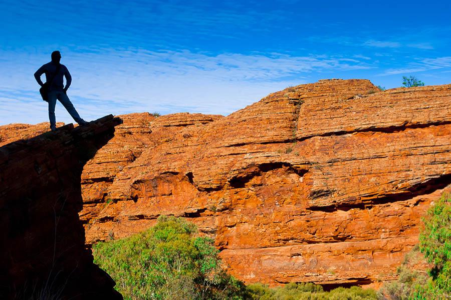 Hike to amazing lookout points in King's Canyon | Travel Nation