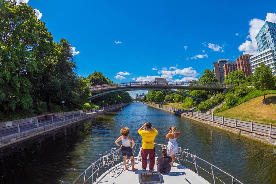 Take a cruise along the Ottawa River in Canada | Travel Nation