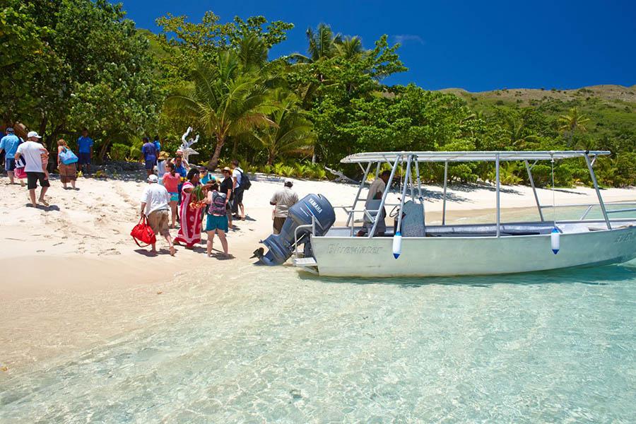 Discover the beauty of the Yasawas | Photo credit: www.bluelagooncruises.com