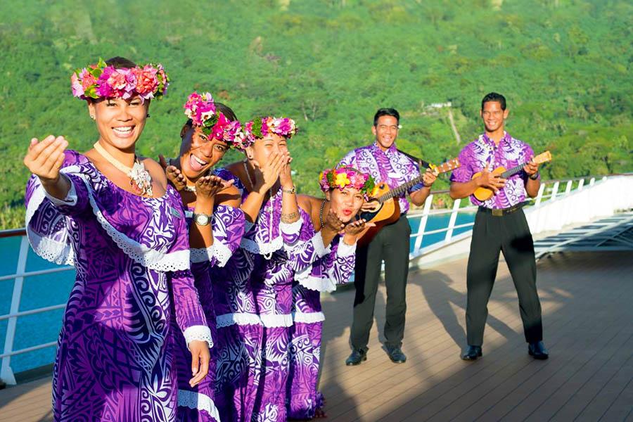 Meet the friendly staff aboard a Paul Gauguin cruise | Photo credit: Paul Gauguin Cruises 