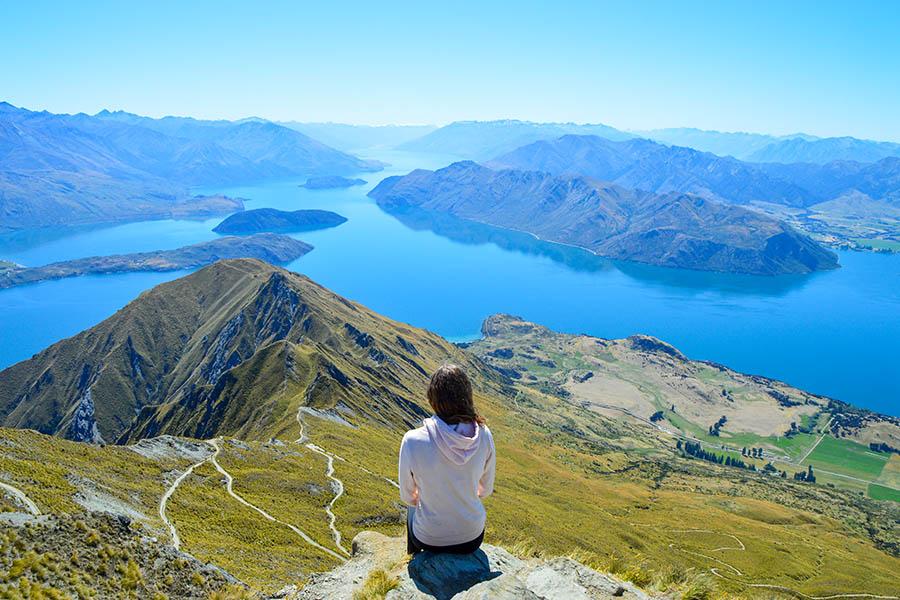 Take scenic hikes around Lake Wanaka | Travel Nation