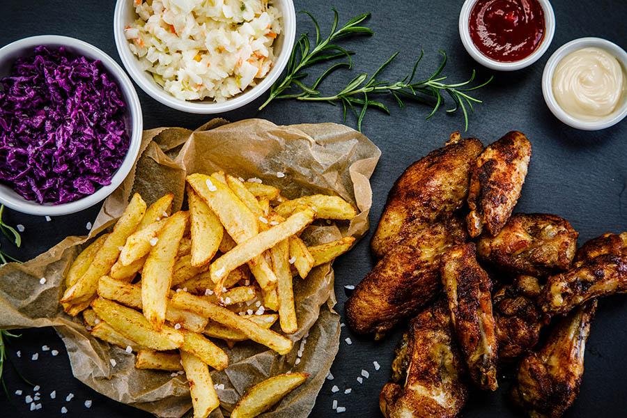 Tuck into REAL Kentucky chicken wings | Travel Nation