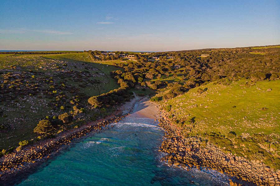Stay at the boutique Sea Dragon Lodge in Kangaroo Island | Photo credit: Sea Dragon Lodge