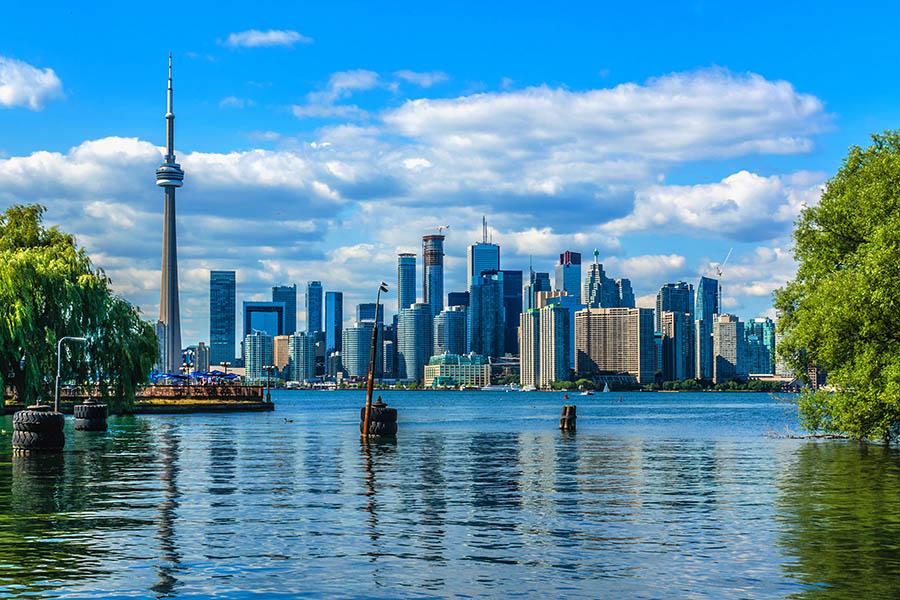 Reflection of the Toronto skyline | Travel Nation