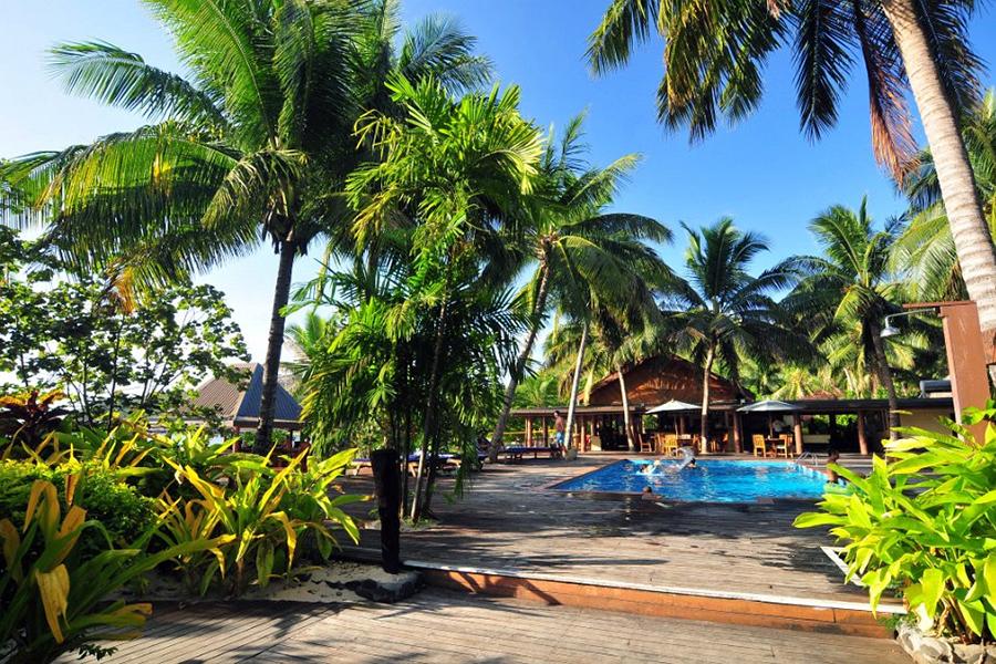 Octopus Resort - beach bar