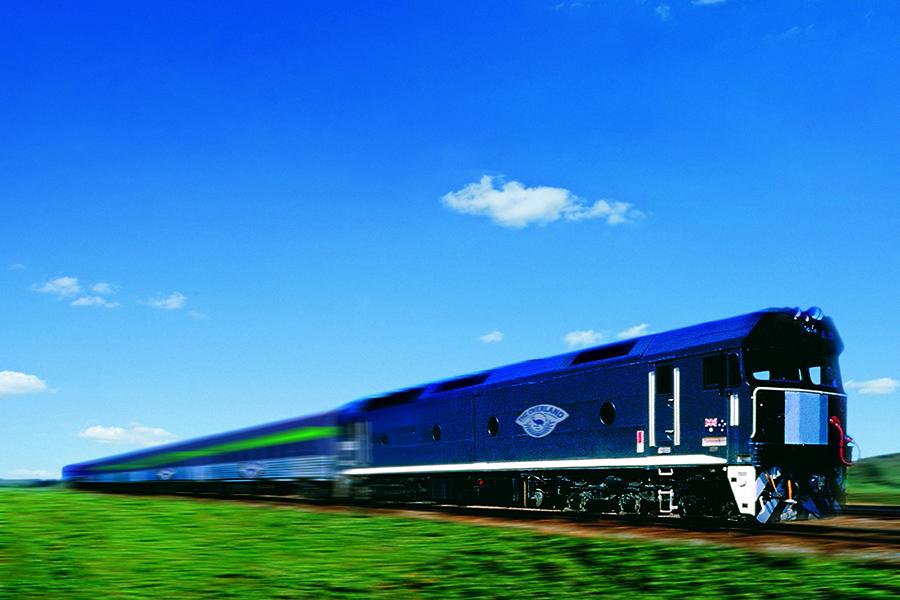 The Overland offers a relaxing way to enjoy the trip between the cities of Adelaide and Melbourne