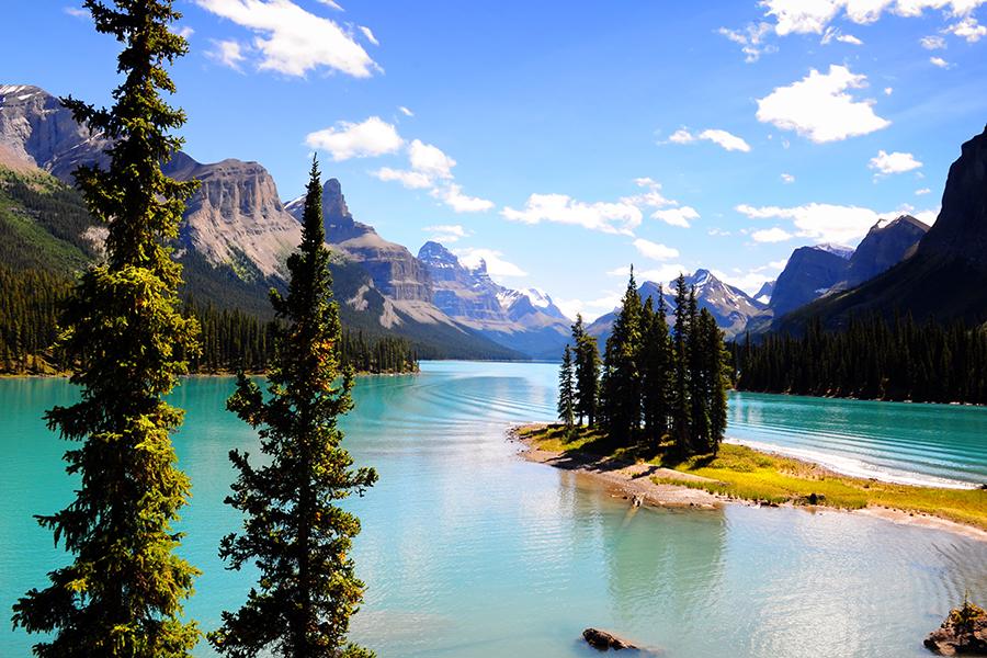 Maligne Lake, Jasper, Canada