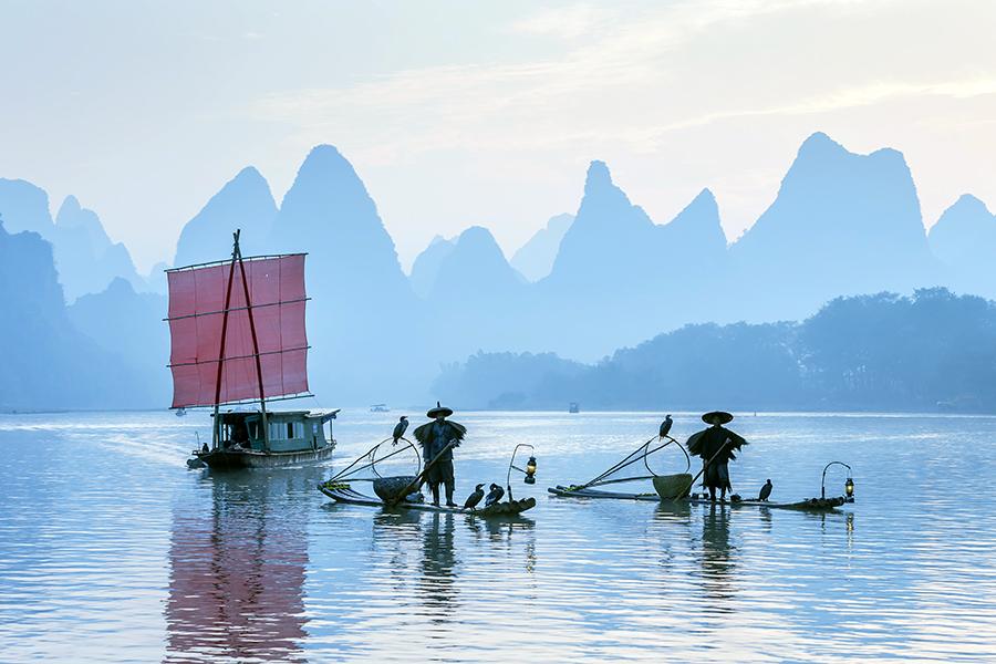 Xingping is an acient village surrounded by sugar loaf mountains